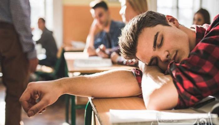الموظفون والملل الوظيفي - أرشيفية