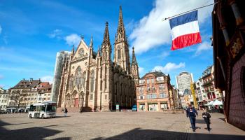 عدد المصابين الذين أدخلوا إلى المستشفيات في فرنسا يبلغ نحو 21 ألفا 