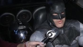 باتمان المكسيك ينشر التوعية بمخاطر كورونا - ديلي ميل