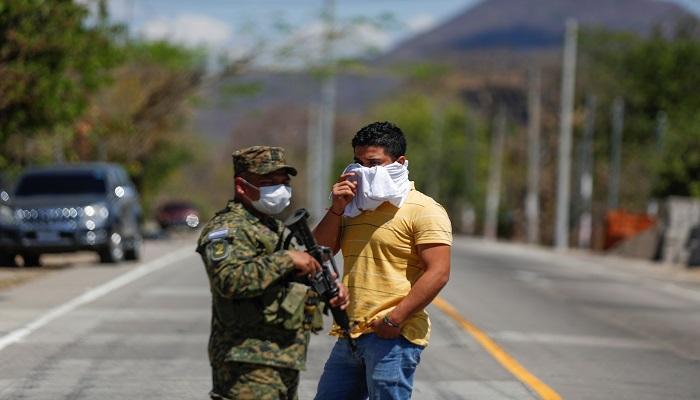تنفيذ حظر التجوال في السلفادور لمواجهة كورونا