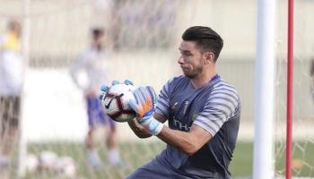 براد جونز حارس النصر السعودي   