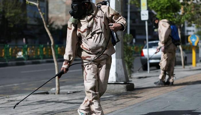 عمليات تعقيم في إيران لمواجهة كورونا