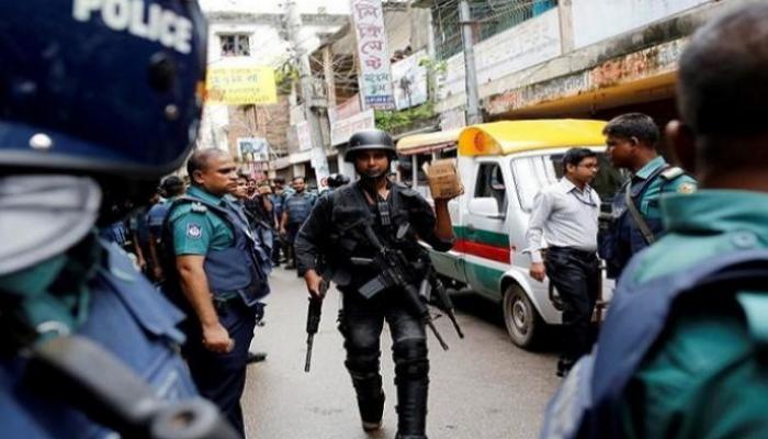 عناصر من الشرطة في بنجلاديش