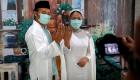 انڈونیشیا: کورونا کے جلو میں شادی، آن لائن باراتی خوشی میں شریک