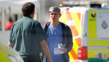 عدد الإصابات بكورونا في بريطانيا ارتفع إلى 93873 