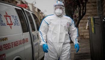 أحد العاملين في المجال الصحي بإسرائيل (أرشيفية)