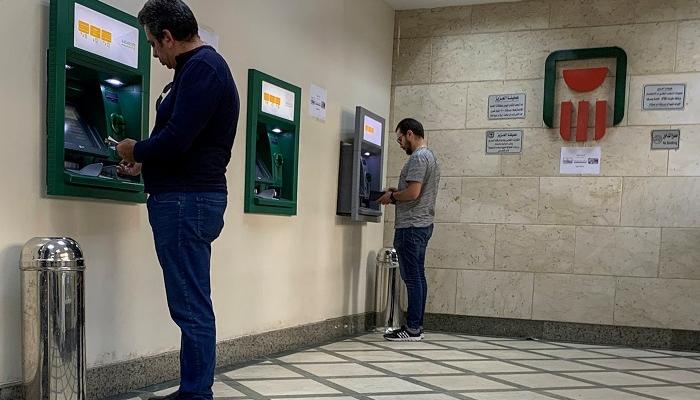 عملات ورقية فئة 100 دولار