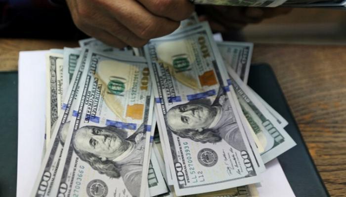 عملات ورقية فئة 100 دولار