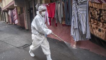 المغرب يواصل عمليات التعقيم ضد فيروس كورونا