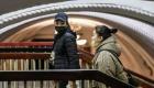 Власти назвали цены на медицинские маски в московском метро