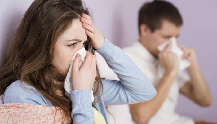 تحذيرات من الأشخاص الذين لا تظهر عليهم أعراض كورونا - أرشيفية