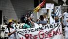 France: des centaines de manifestants devant un hôpital à Paris
