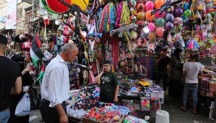 إقبال على الأسواق في غزة بعد تخفيف قيود كورونا