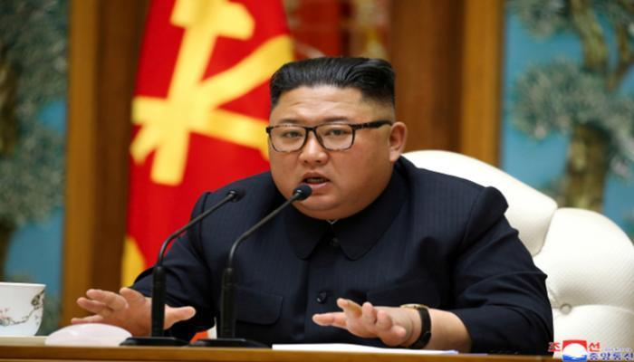 زعيم كوريا الشمالية خلال اجتماع سابق للمكتب السياسي للحزب المركزي