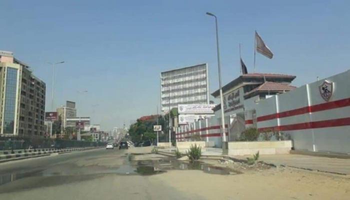 الزمالك يزيل لافتات نادي القرن