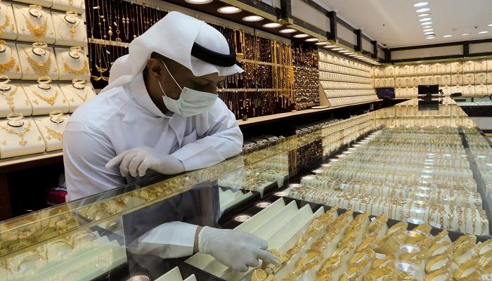متجر لبيع الذهب في السعودية - رويترز