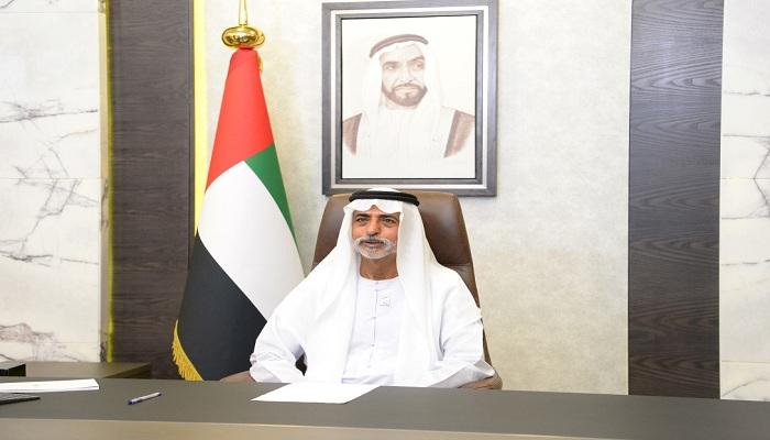 الشيخ نهيان بن مبارك آل نهيان خلال لقاء شباب