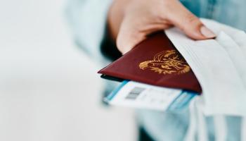 السفر في زمن كورونا.. "جواز السفر المناعي" وحده لا يكفي