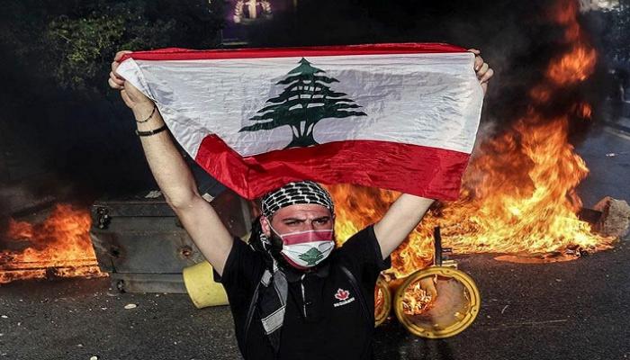 لبنان يعيش حالة غضب شعبي عارمة
