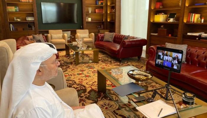 الدكتور أنور بن محمد قرقاش خلال مشاركته في مؤتمر منظمة التعاون الإسلامي