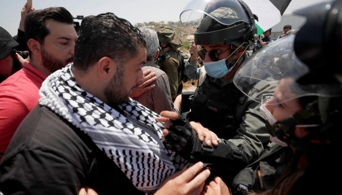 فلسطينيون يواجهون خطط الضم الإسرائيلي