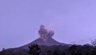 بركان جبل ميرابي يثور مرتين.. وأمطار "الرماد" تحاصر القرويين
