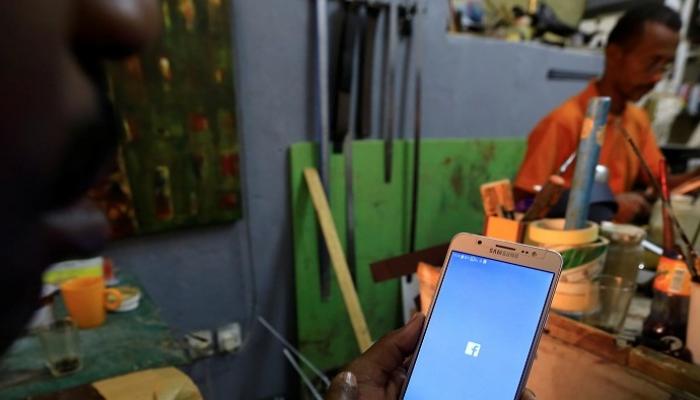 السودان يرفع ضريبة القيمة المضافة للاتصالات إلى 40%
