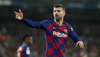 جيرارد بيكيه مدافع برشلونة