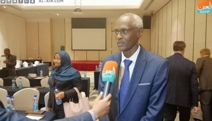 البروفسيور ياسر عباس وزير الري والموارد المائية في السودان