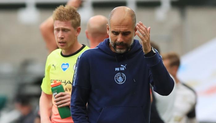 الإسباني بيب جوارديولا المدير الفني لمانشستر سيتي الإنجليزي