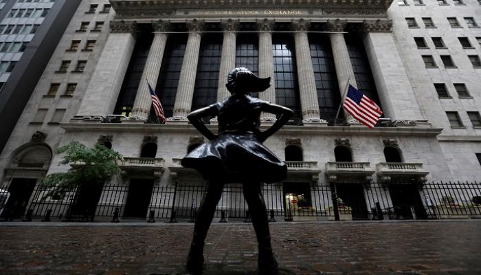 تمثال فتاة بلا خوف خارج بورصة نيويورك - رويترز