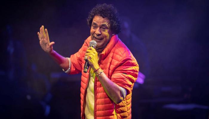 الفنان المصري محمد منير