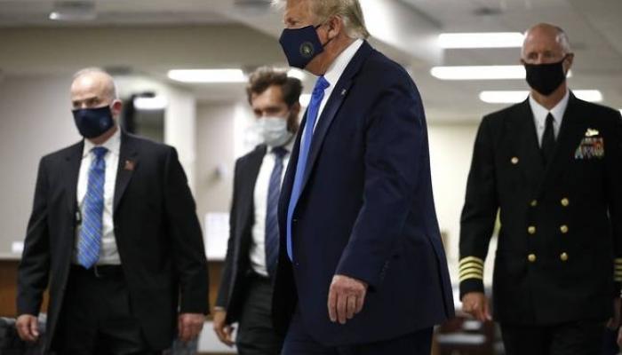 Donald Trump masqué- AP.