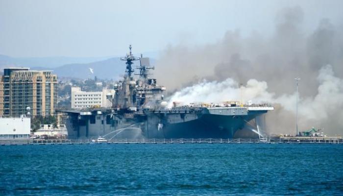 L'incendie a fait 21 blessés parmi l'équipage de l'USS Bonhomme Richard.