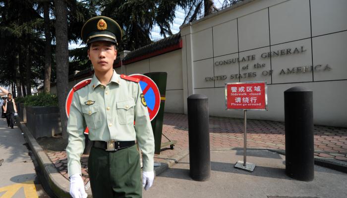 Devant le consulat des Etats-Unis à Chengdu, en Chine-AFP.