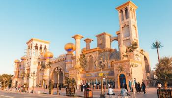 القرية العالمية تفتح أبوابها لاستقبال العالم