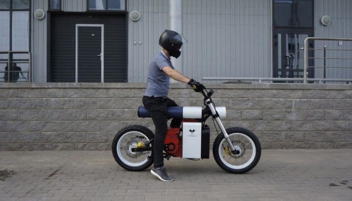 الدراجة النارية Punch Moto الكهربائية