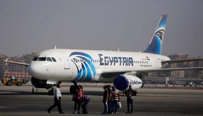 إحدى طائرات مصر للطيران - رويترز