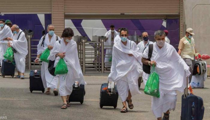 حجاج بيت الله يغادرون بعد انتهاء مناسك الحج