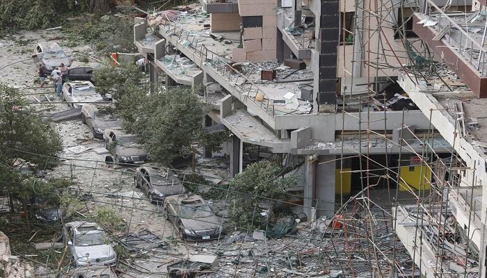 دمار واسع لحق بالعاصمة بيروت إثر انفجار المرفأ
