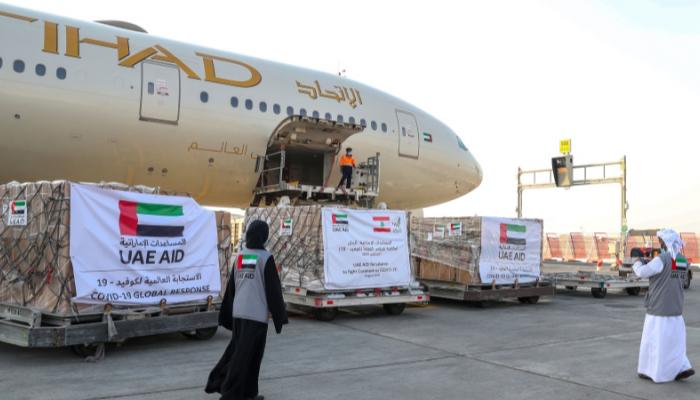 طائرة إماراتية تحمل مساعدات عاجلة إلى لبنان