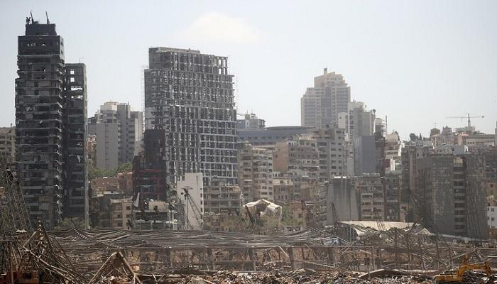 جانب من أثار الانفجار الهائل الذي ضرب مرفأ بيروت