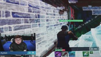 أبل تزيل تطبيق Fortnite من متجرها - رويترز