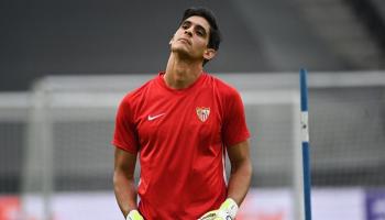 المغربي ياسين بونو حارس إشبيلية