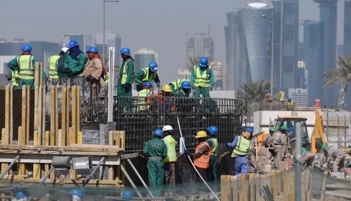 عمال كأس العالم في قطر فريسة سهلة لـ