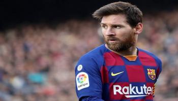 ليونيل ميسي يصدم برشلونة برحيله