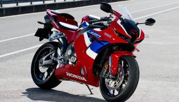 دراجة هوندا النارية CBR 600 RR
