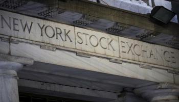 الواجهة الأمامية لبورصة نيويورك - رويترز