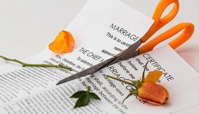 أسباب الطلاق متعددة لكن الدلال الزائد أغرب أسبابه