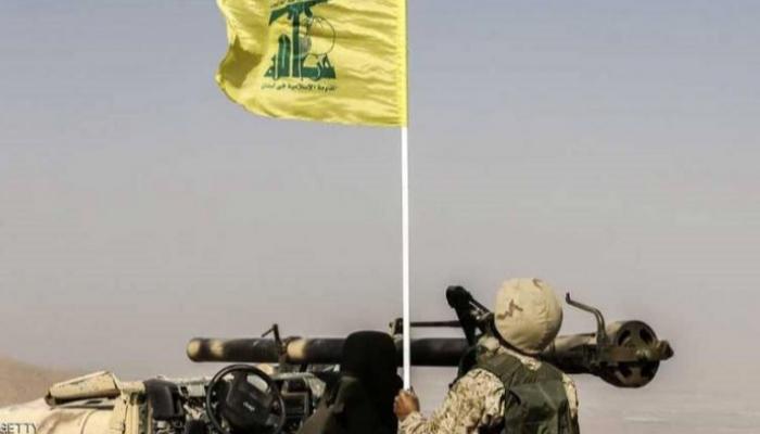 مسلح يرفع راية حزب الله - أرشيفية